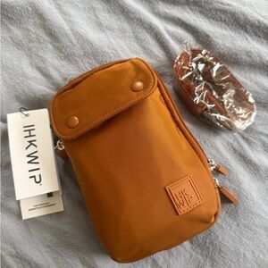 Women's Tan Crossbody Bag